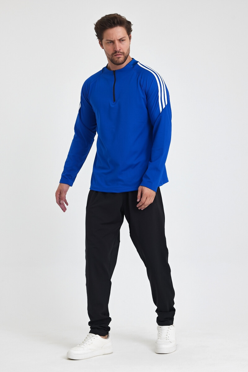 Model 8 eşofman modeli ön görünüm